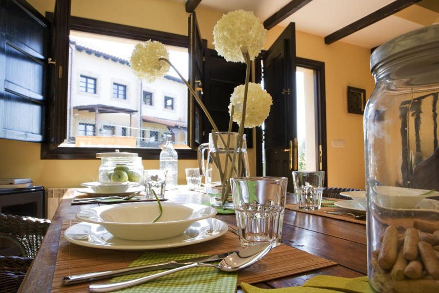 Apartamentos Сантильяна-дель-Мар Экстерьер фото
